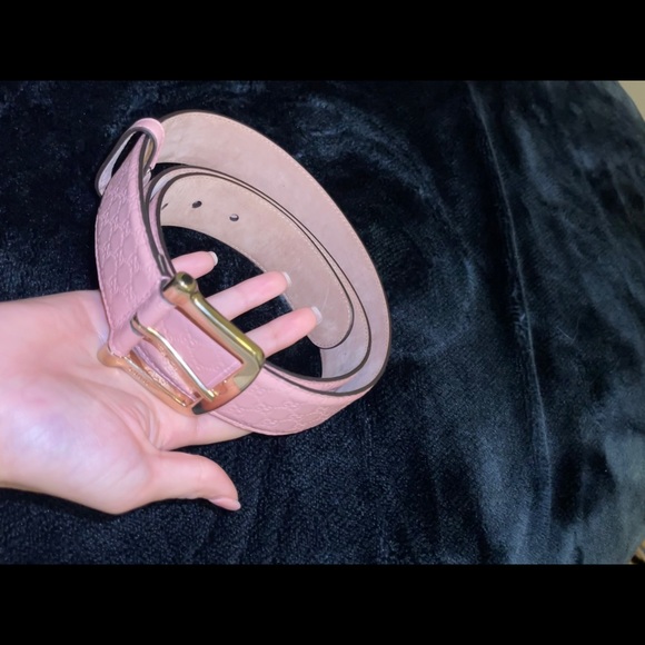 Pink Gucci belt